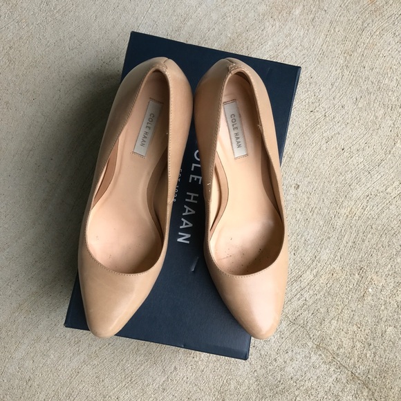 SOLD Cole Haan Nude Leather Pumps - Picture 3 of 7